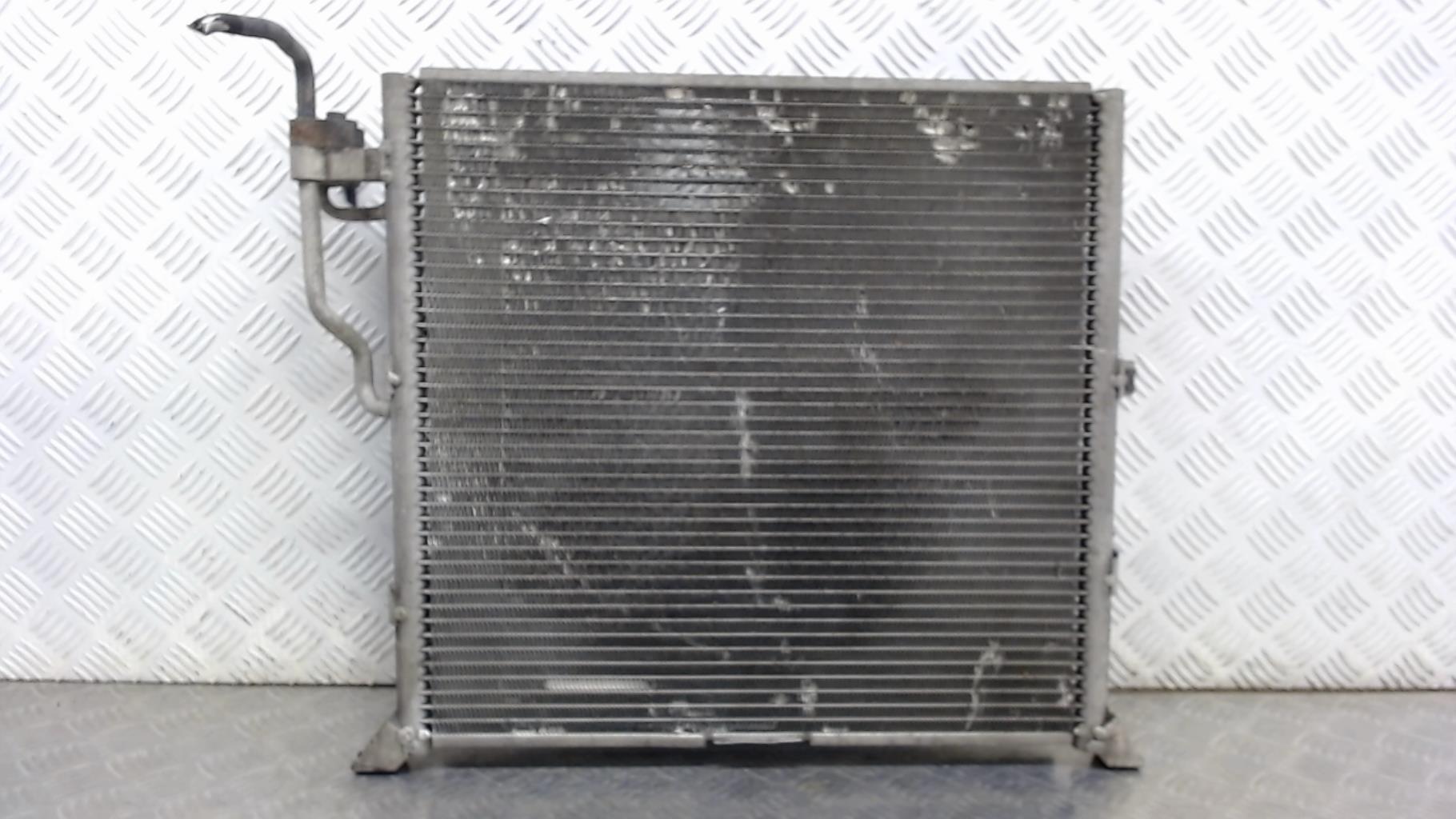 Condenseur de clim BMW 323i  - 1
