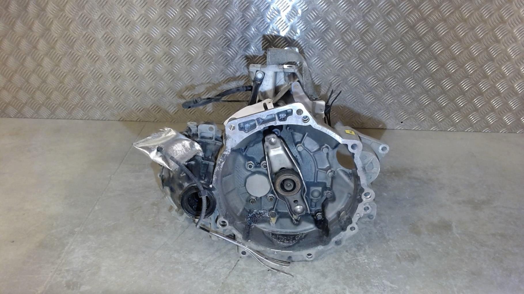 Boite de vitesses VOLKSWAGEN NEW BEETLE 1 PHASE 2 CABRIOLET Diesel - 1