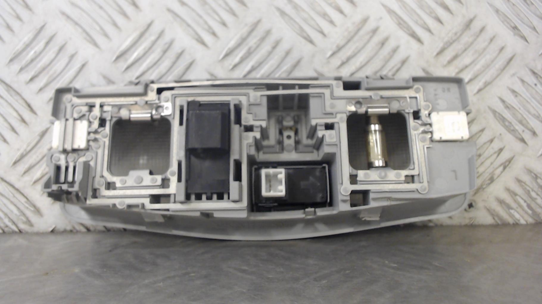 Eclairage de plafonnier CITROEN C-CROSSER Diesel - 1