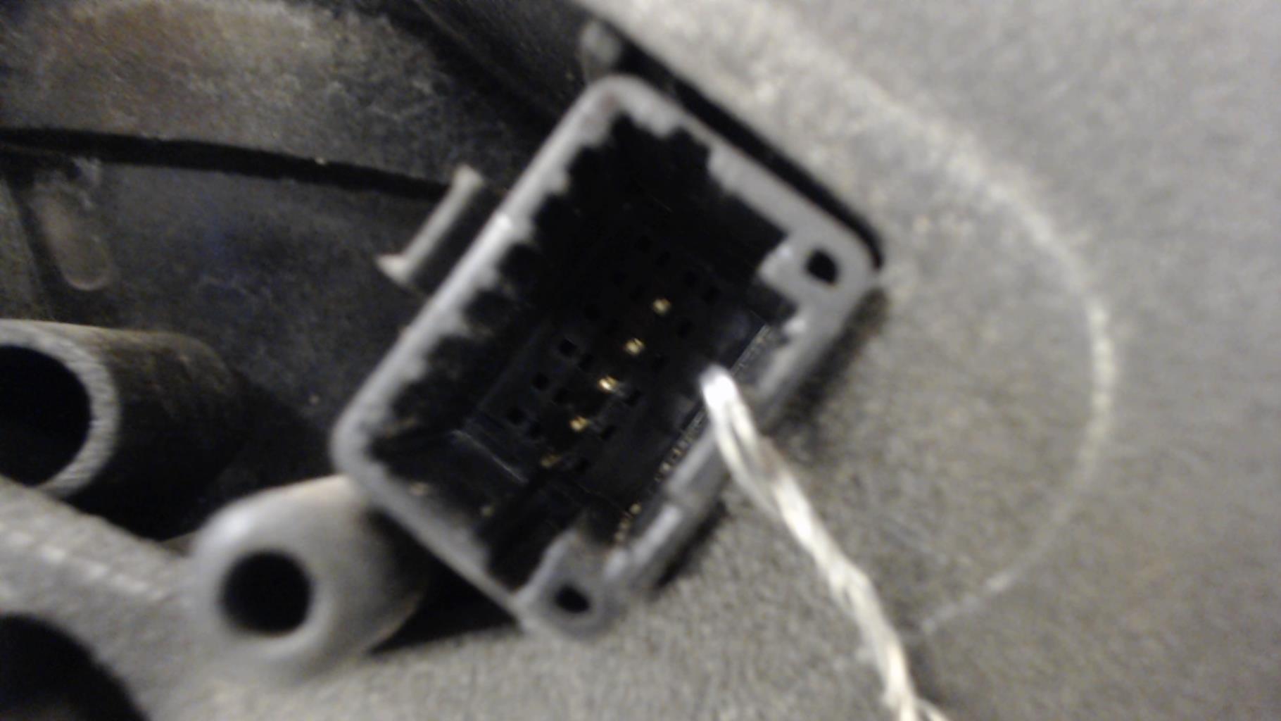 Retrovisor izquierdo RENAULT CLIO 3 PHASE 1 Gasolina - 1