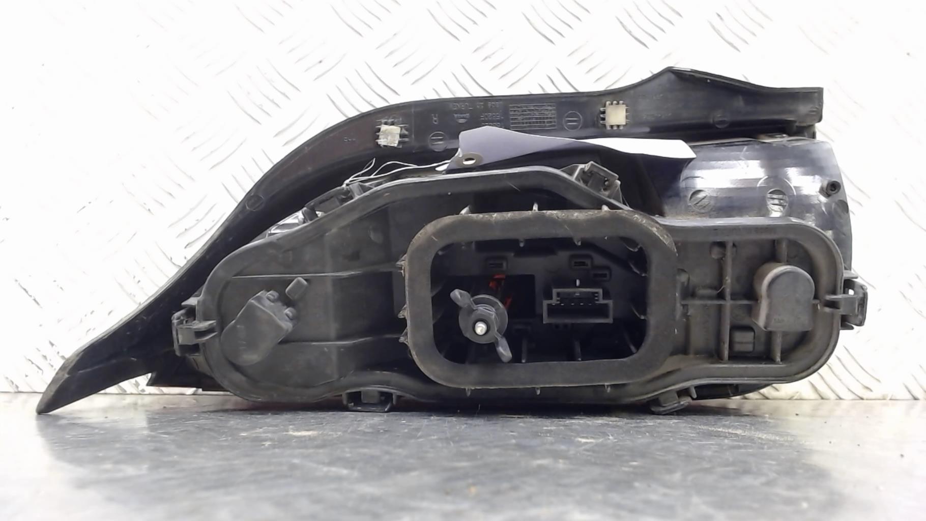 Fanale posteriore principale destro (luci) VOLKSWAGEN UP PHASE 1 Gasolina - 1