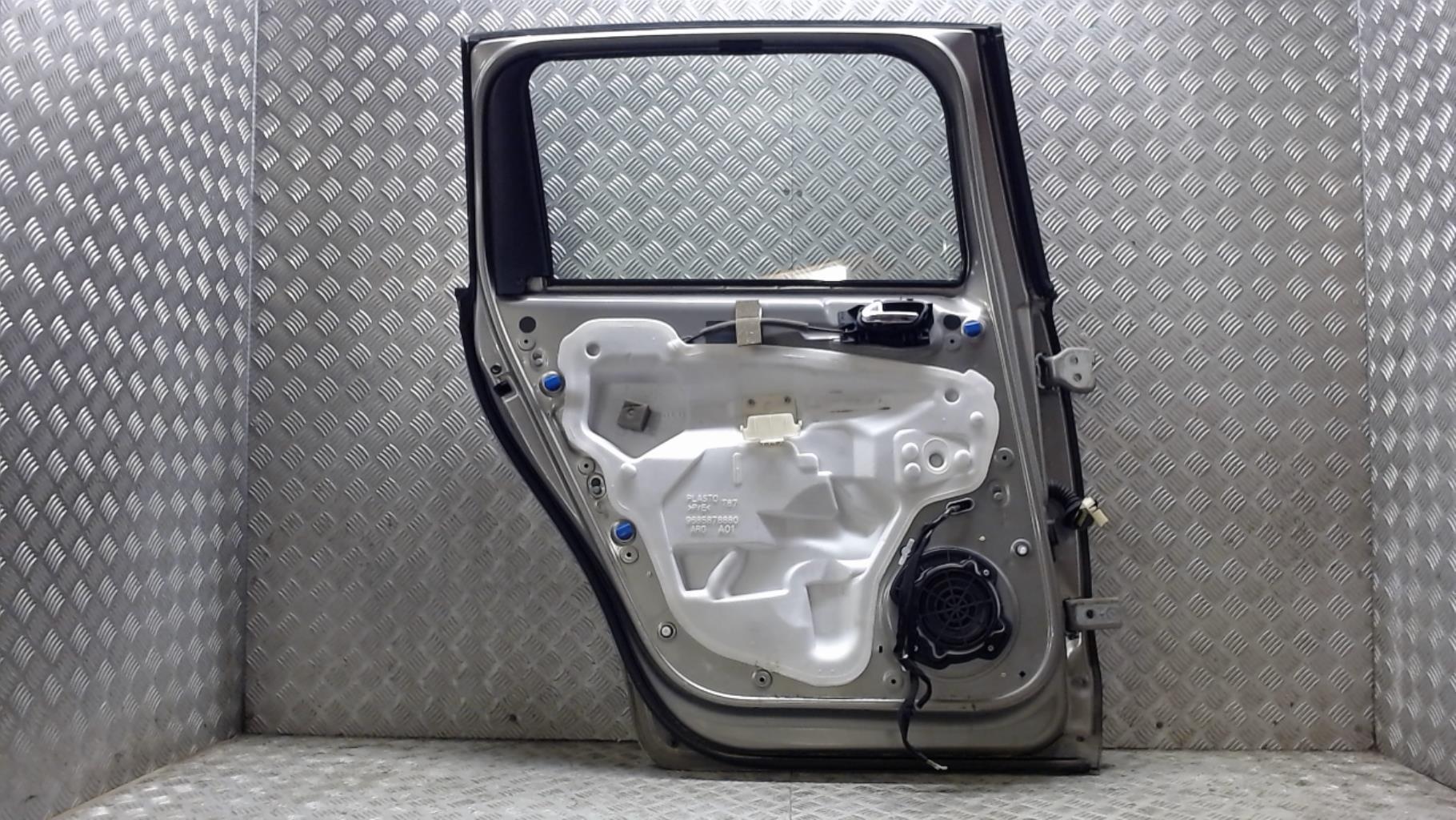 Portiera posteriore sinistra PEUGEOT 5008 1 PHASE 1 Diésel - 1