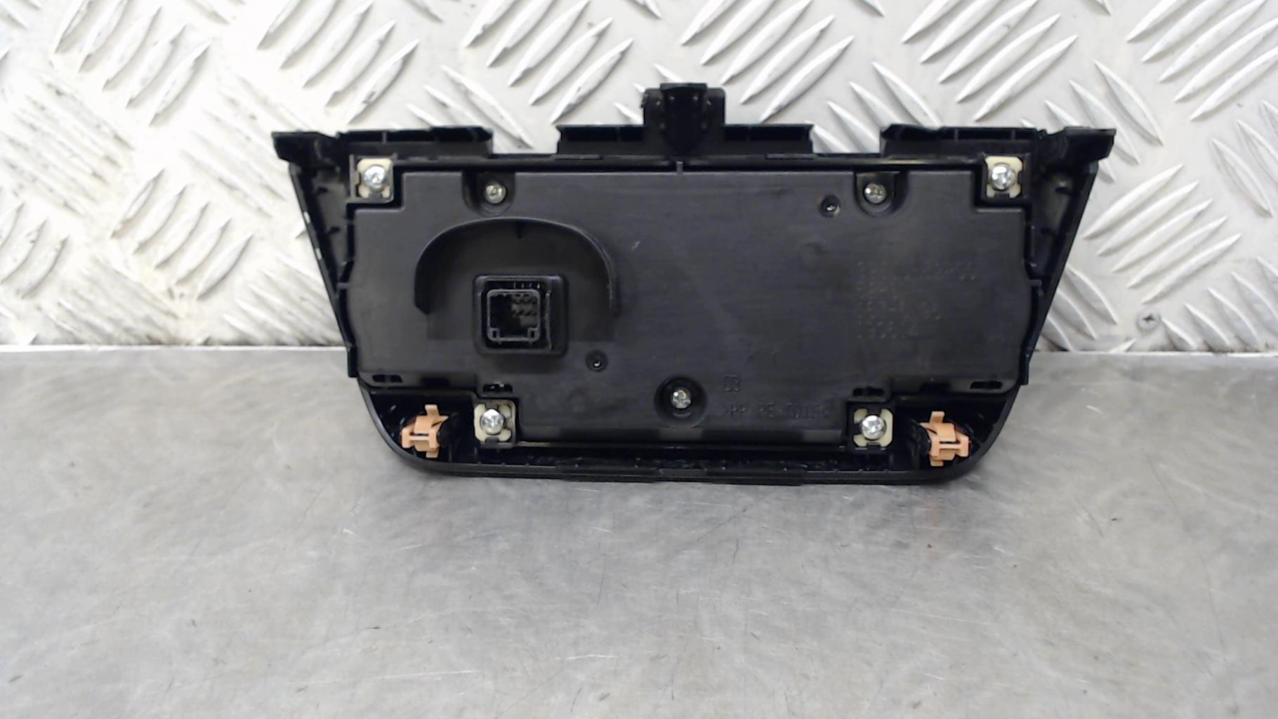 Commande chauffage SUZUKI SWIFT 5 Essence/Hybride - 1