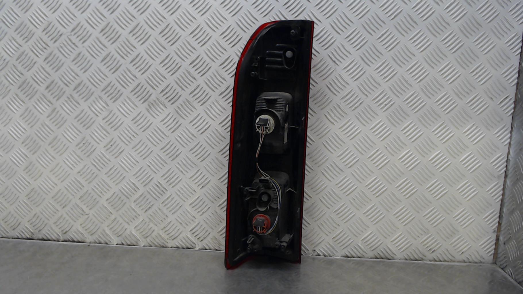 Fanale posteriore principale destro (luci) FIAT TALENTO Diésel - 1