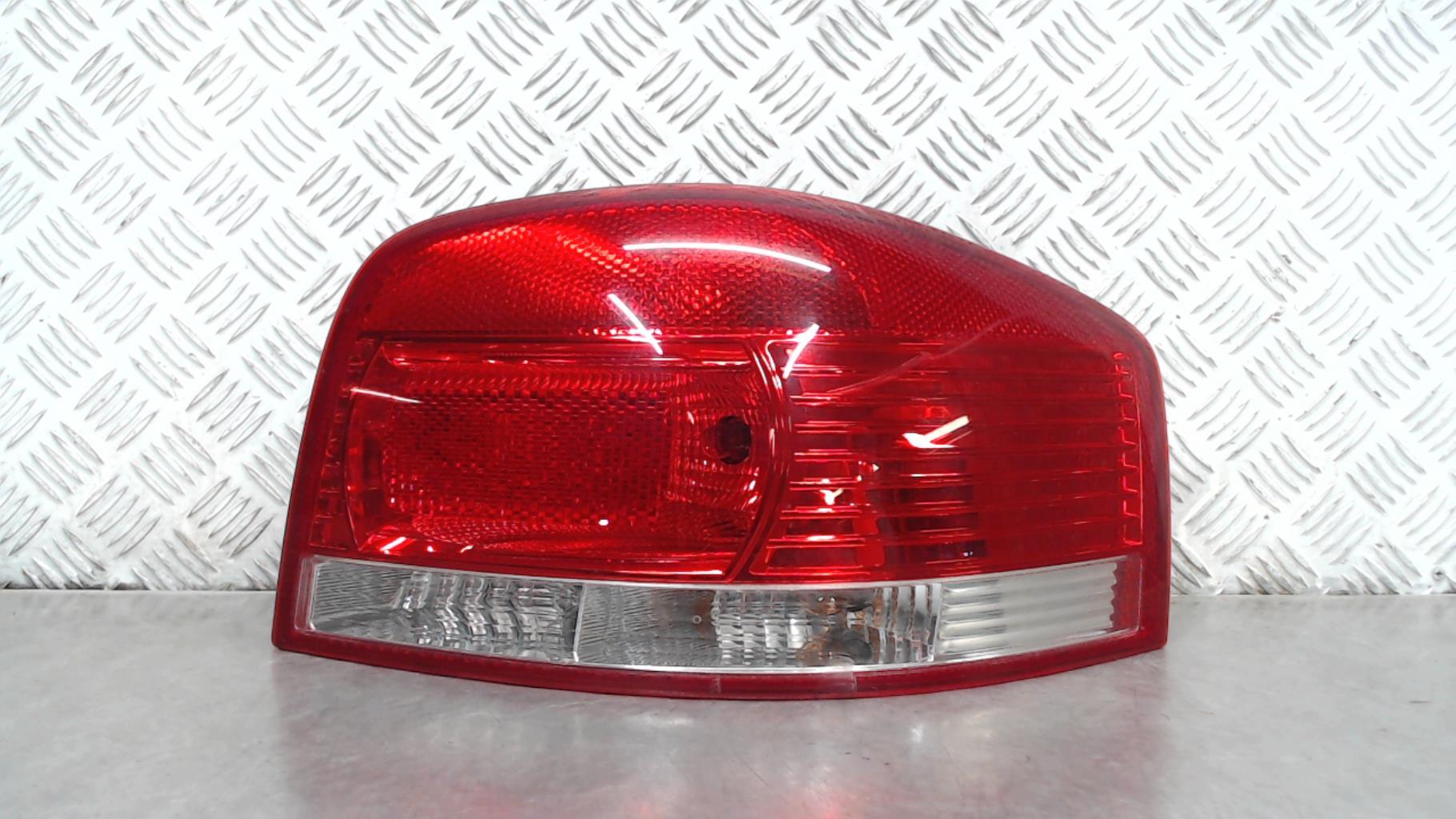 Fanale posteriore principale destro (luci) AUDI A3 2 SPORTBACK PHASE 1 Diésel - 1