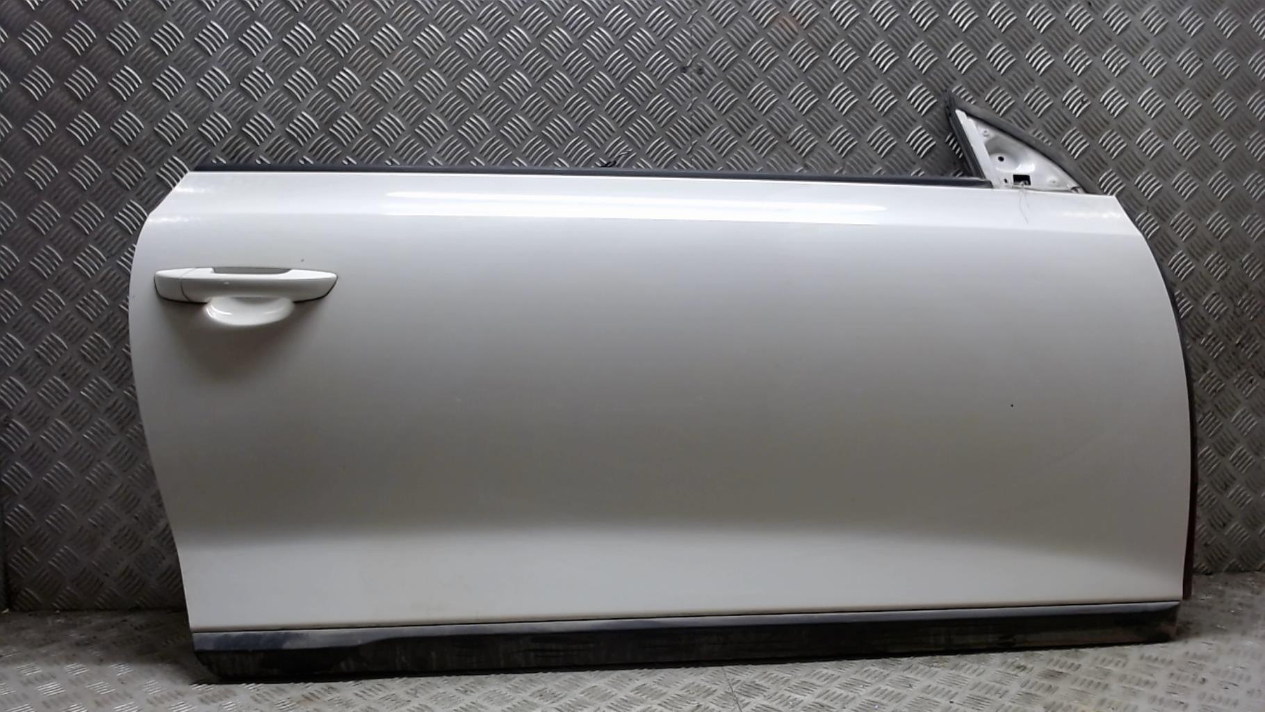 Portiera anteriore destra VOLKSWAGEN SCIROCCO 3 PHASE 1 COUPE Gasolina - 1