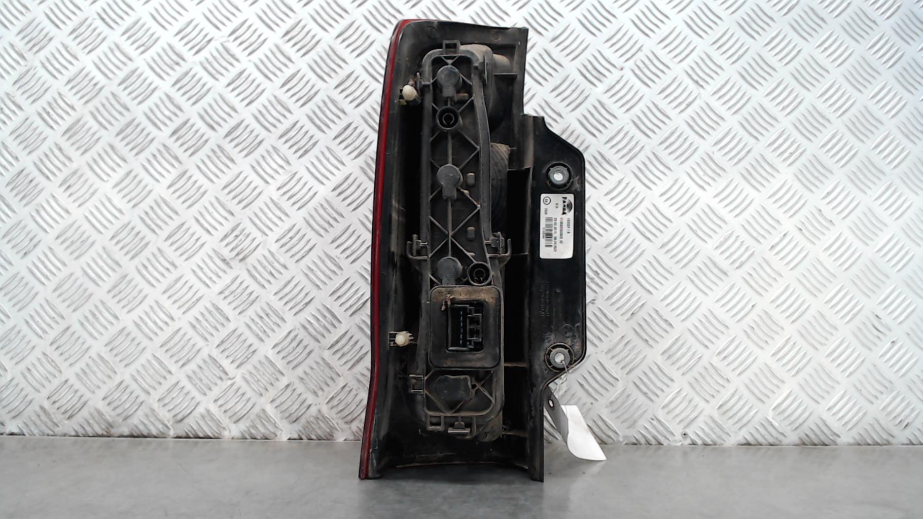 Fanale posteriore principale destro (luci) CITROEN NEMO Gasolina - 1