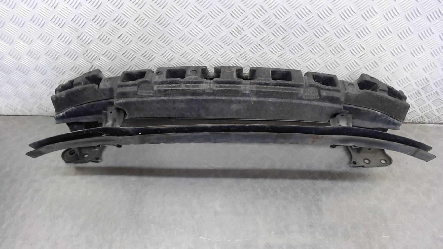 Traversa rinforzo paraurti anteriore VOLKSWAGEN PASSAT 5 BREAK Diésel - 1