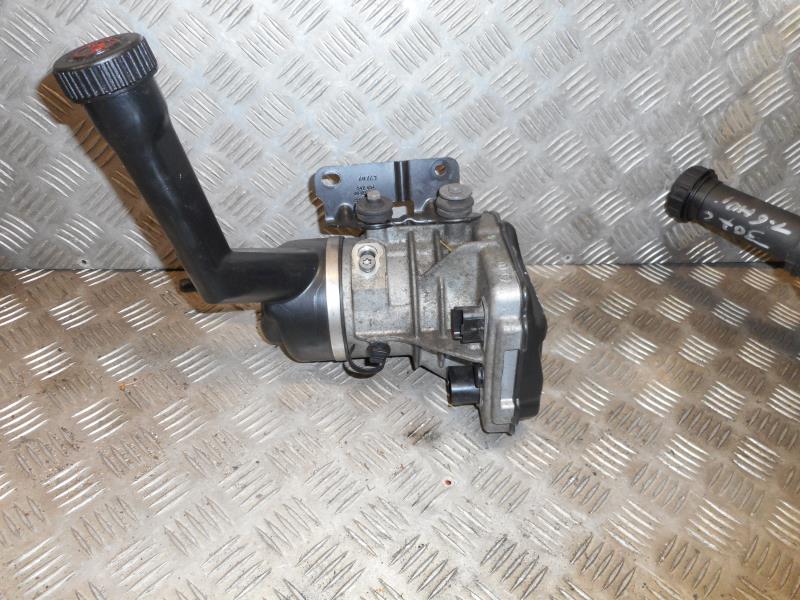 Pompe de direction CITROEN C4 PICASSO 1  - 1