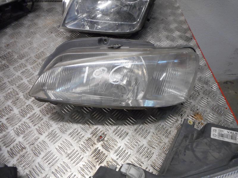 Gruppo ottico anteriore principale sinistro (luci)(faro) PEUGEOT 106  - 1
