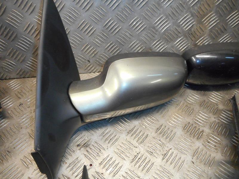 Retrovisor izquierdo RENAULT MEGANE 2 PHASE 1 Diésel - 1