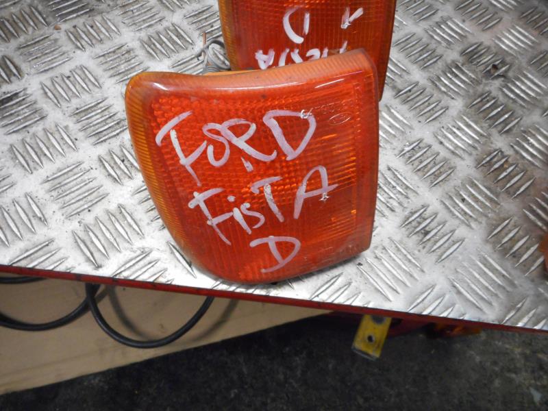 Gruppo ottico anteriore secondario destro (luci)(freccia) FORD FIESTA 1 Gasolina - 1