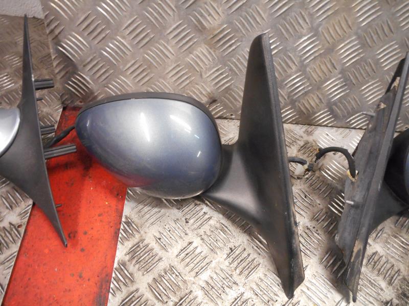 Specchietto retrovisore destro ALFA ROMEO 147  - 1