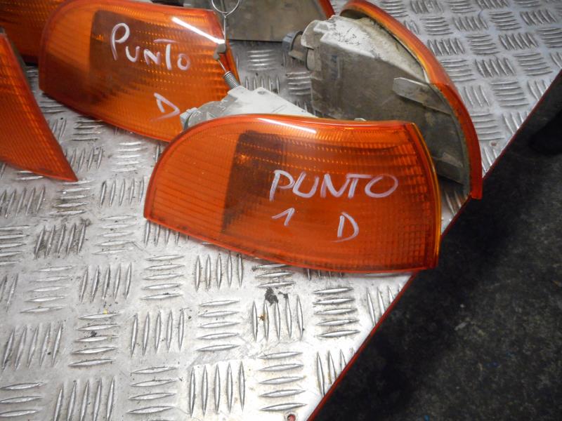 Gruppo ottico anteriore secondario destro (luci)(freccia) FIAT PUNTO 1 PHASE 1 Diésel - 1