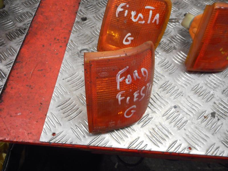Gruppo ottico anteriore secondario sinistro (luci)(freccia) FORD FIESTA 1 Gasolina - 1