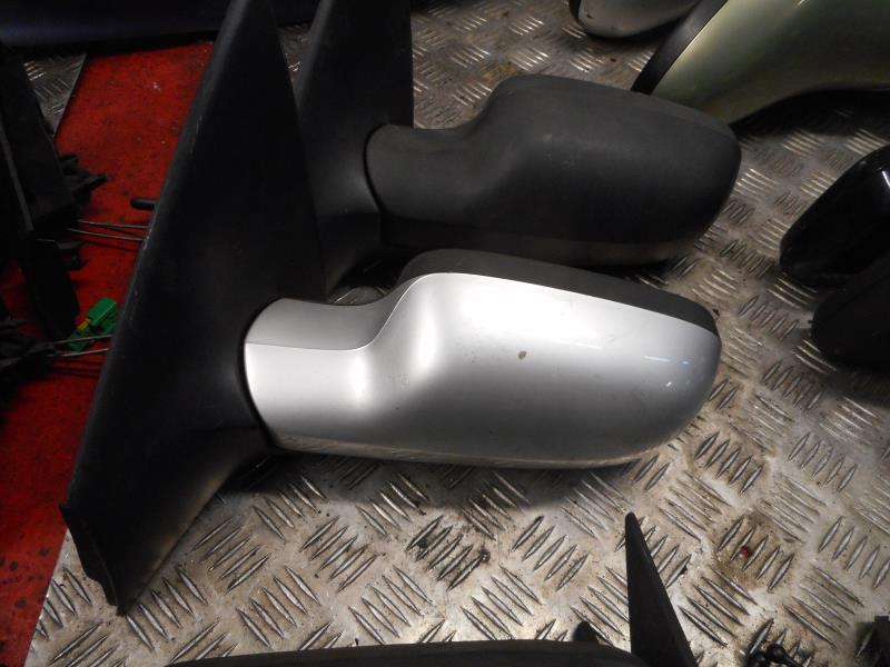 Retrovisor derecho RENAULT MEGANE 2 PHASE 1  - 1