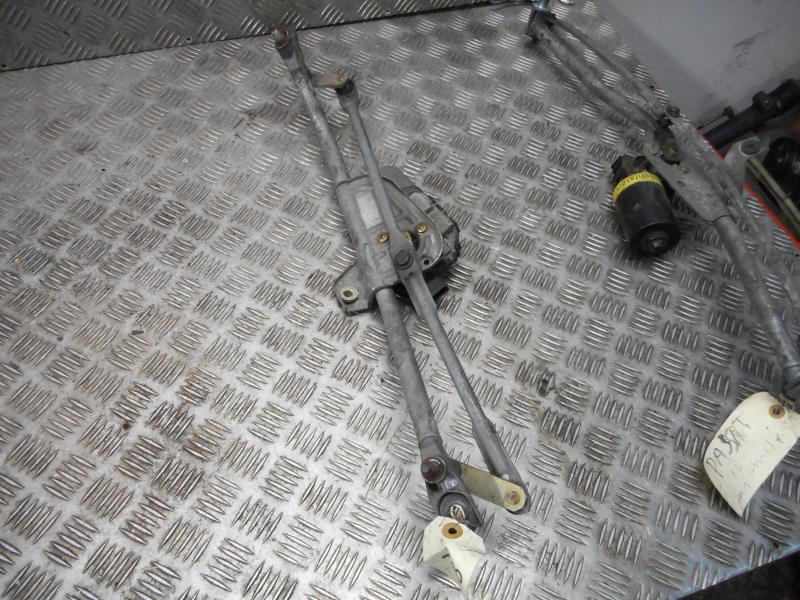 Mecanisme essuie glace avant IVECO   - 1