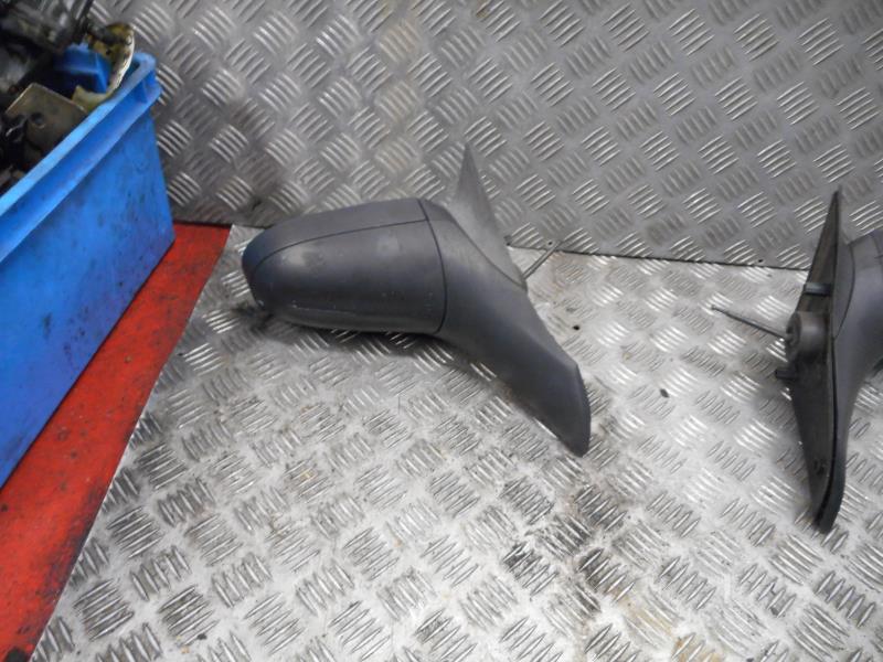Retrovisor derecho OPEL CORSA B PHASE 2 Gasolina - 1