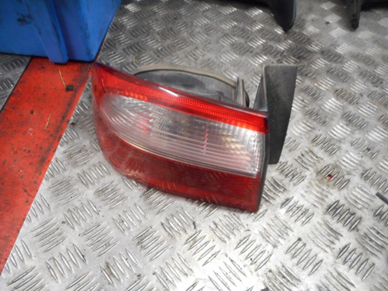 Fanale posteriore principale sinistro (luci) RENAULT LAGUNA 2 PHASE 1 Diésel - 1