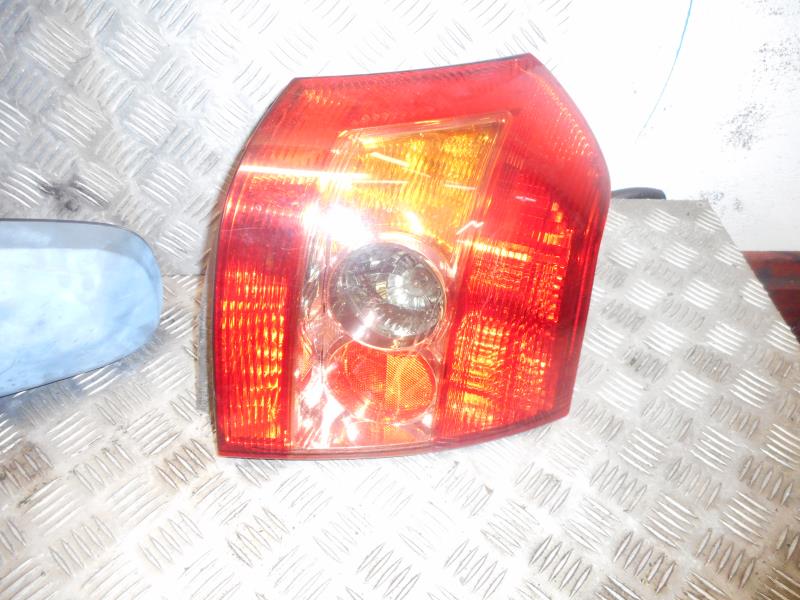 Fanale posteriore principale destro (luci) TOYOTA COROLLA 10 PHASE 2 Diésel - 1