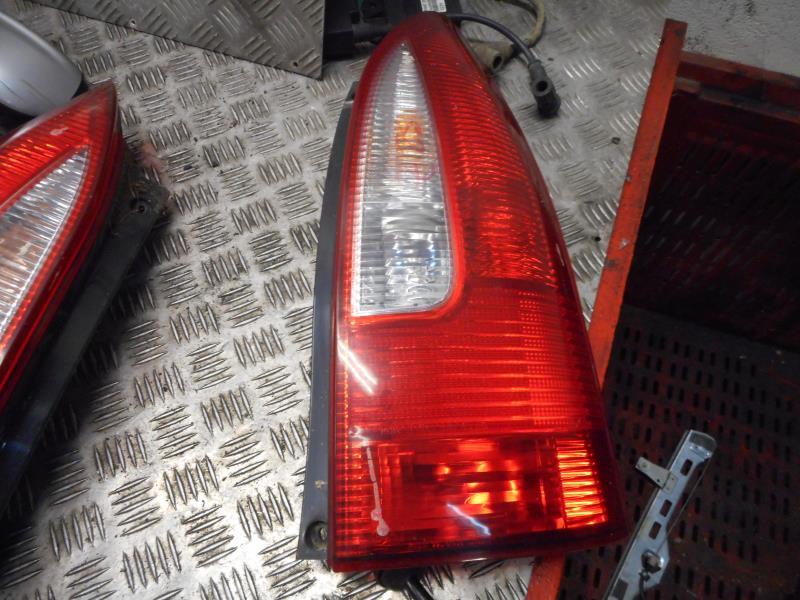 Fanale posteriore principale destro (luci) MAZDA PREMACY Diésel - 1