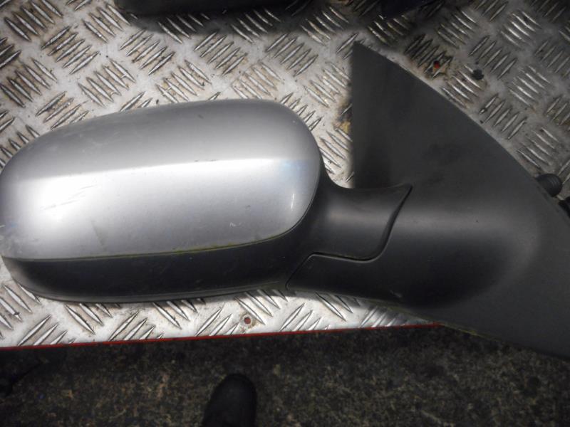 Retrovisor derecho OPEL CORSA C PHASE 2 Diésel - 1