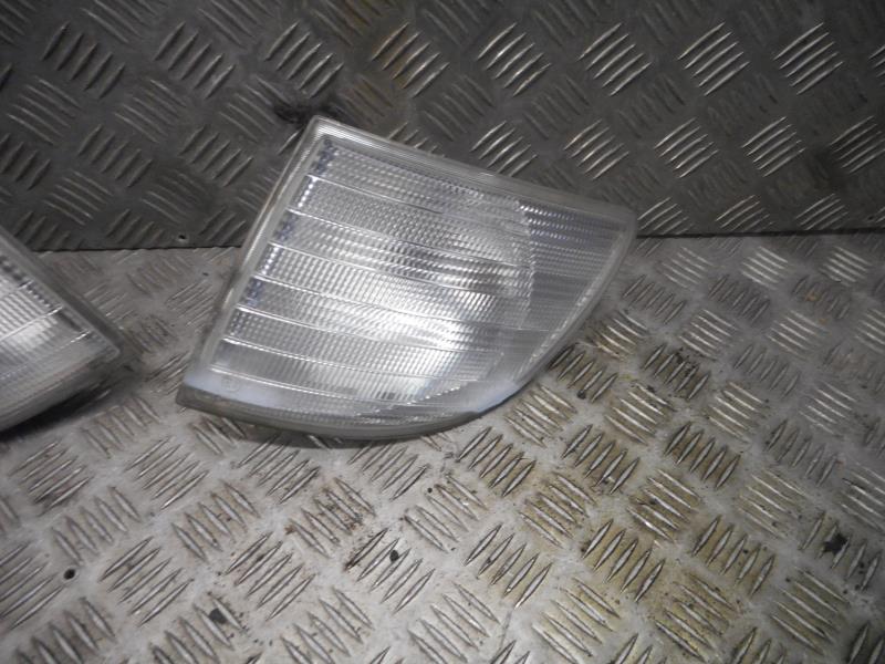 Gruppo ottico anteriore secondario sinistro (luci)(freccia) MERCEDES VITO 638 Diésel - 1