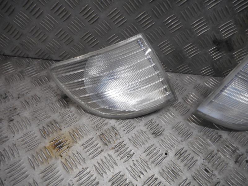 Gruppo ottico anteriore secondario destro (luci)(freccia) MERCEDES VITO 638 Diésel - 1