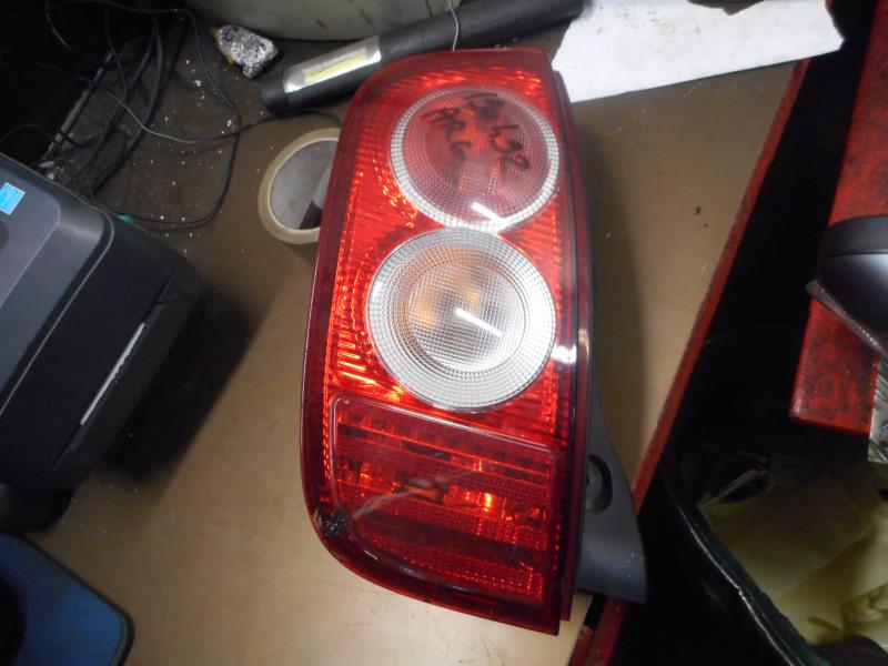 Fanale posteriore principale sinistro (luci) NISSAN MICRA 3 PHASE 1 Diésel - 1