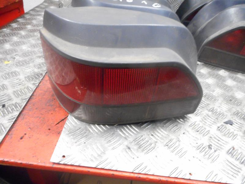 Fanale posteriore principale sinistro (luci) RENAULT CLIO 1 PHASE 1 Diésel - 1