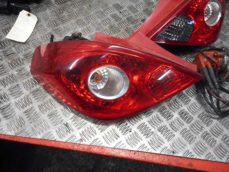 Fanale posteriore principale sinistro (luci) OPEL CORSA D PHASE 1 Diésel - 1