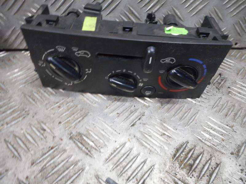 Commande chauffage PEUGEOT 207 Essence - 1