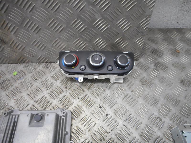 Commande chauffage RENAULT CLIO 4 PHASE 2 Diesel - 1