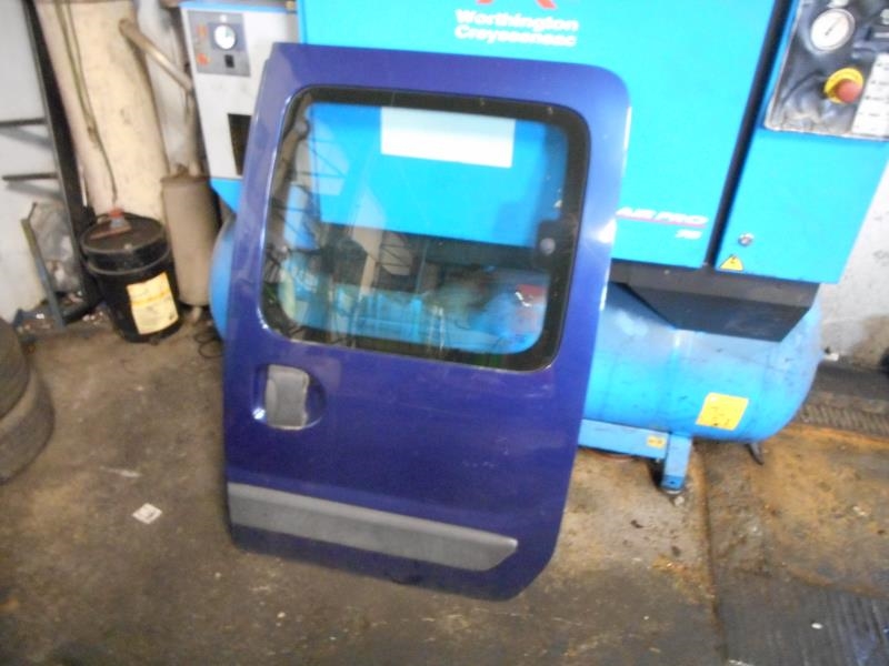 Porte laterale gauche RENAULT KANGOO 1 PHASE 2 Essence - 1