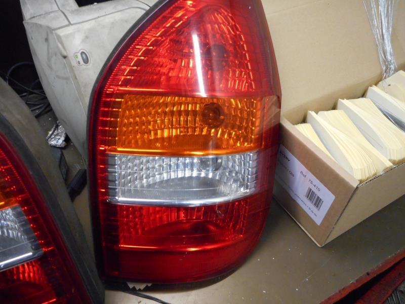 Fanale posteriore principale destro (luci) OPEL ZAFIRA A PHASE 1 Gasolina - 1