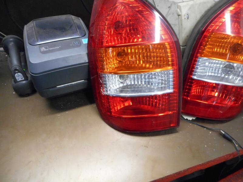 Fanale posteriore principale sinistro (luci) OPEL ZAFIRA A PHASE 1 Gasolina - 1