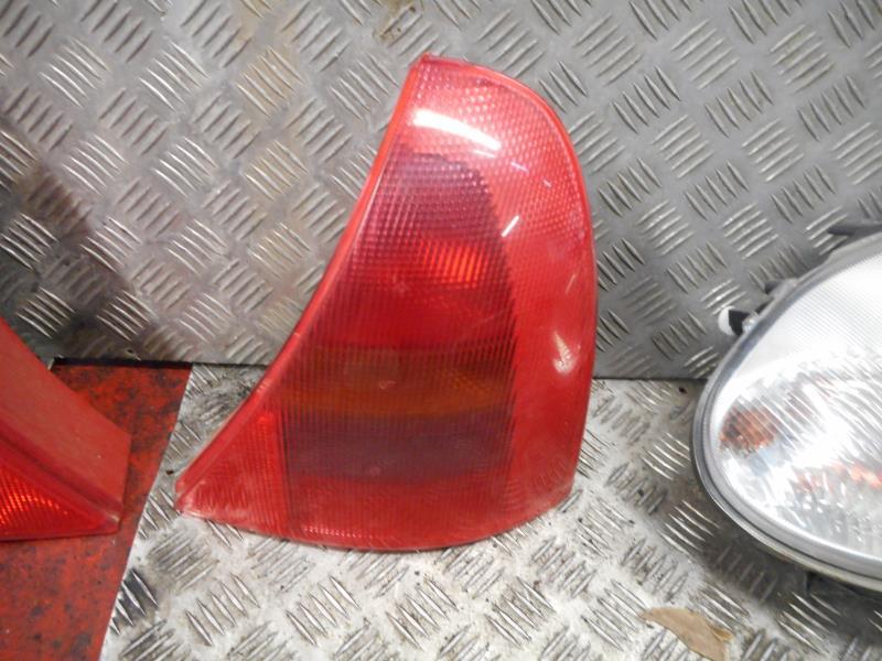 Fanale posteriore principale destro (luci) RENAULT CLIO 2 PHASE 1 Gasolina - 1