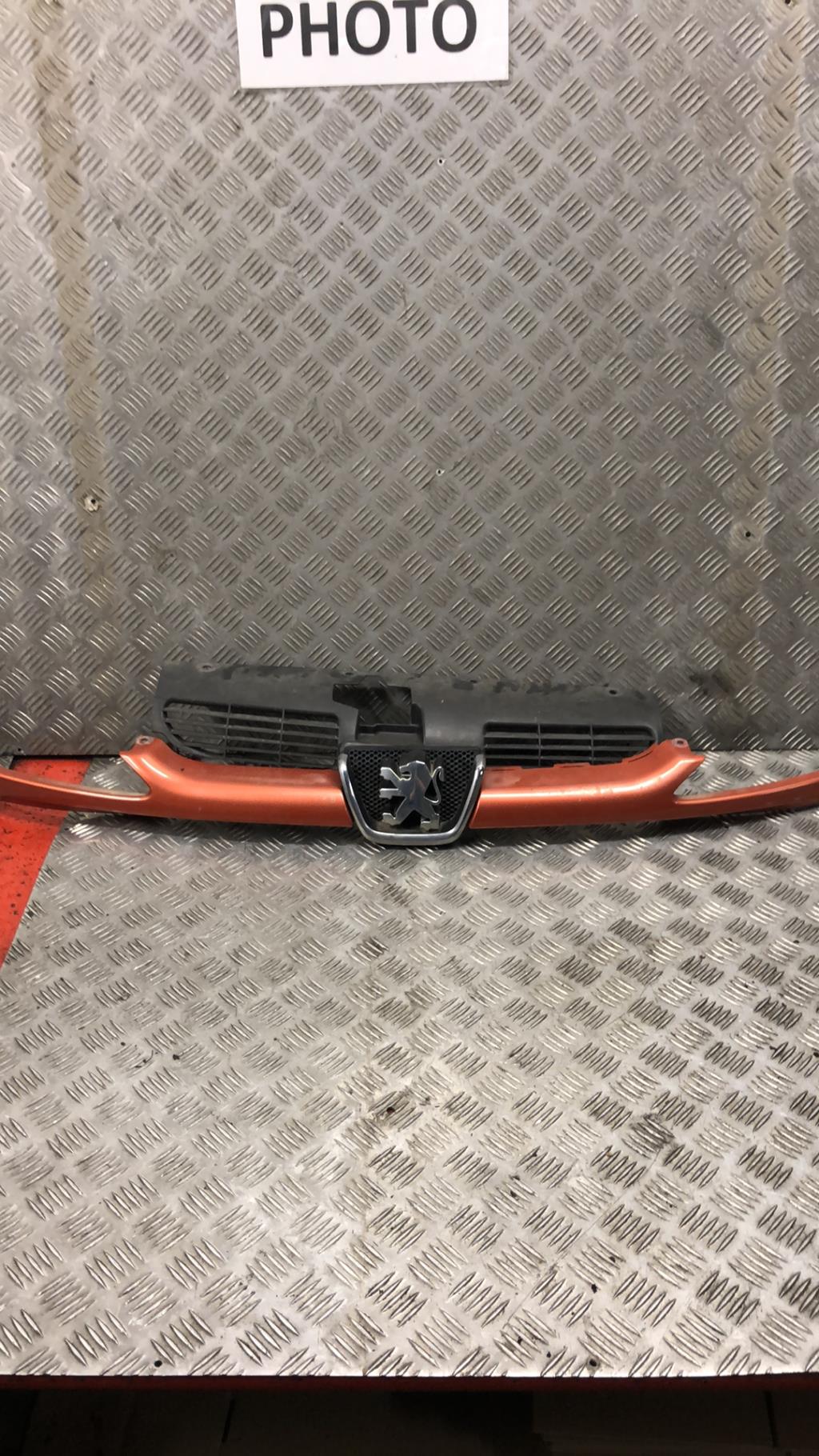 Calandre PEUGEOT 206 PHASE 1 Essence - 1