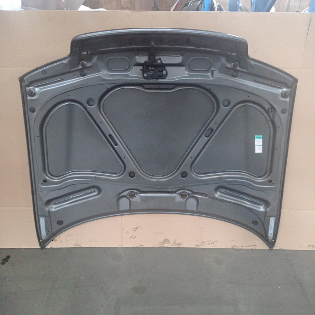 Capot AUDI A4 1 PHASE 1 Essence - 1