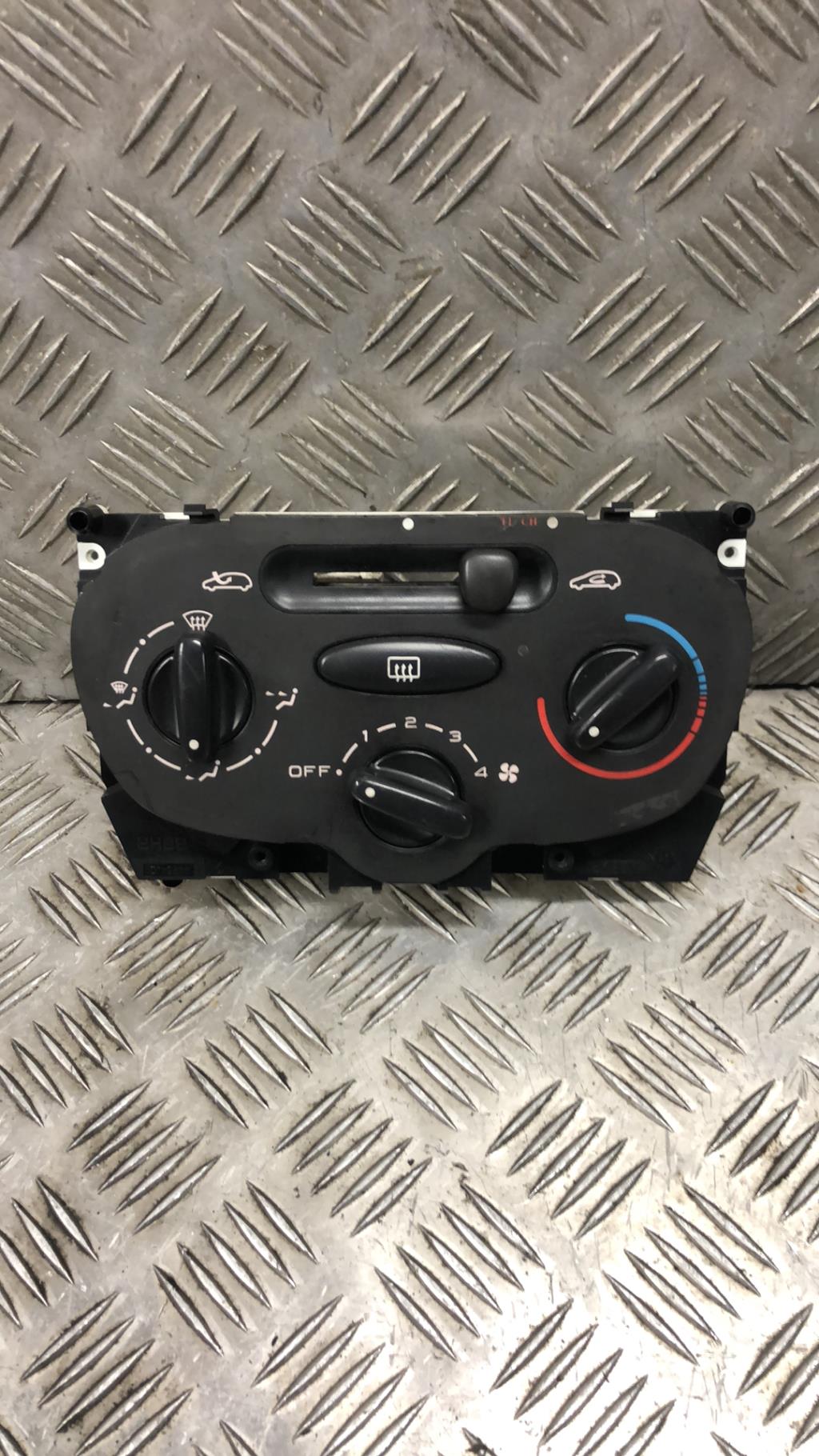 Commande chauffage PEUGEOT 206 PHASE 1 Essence - 1