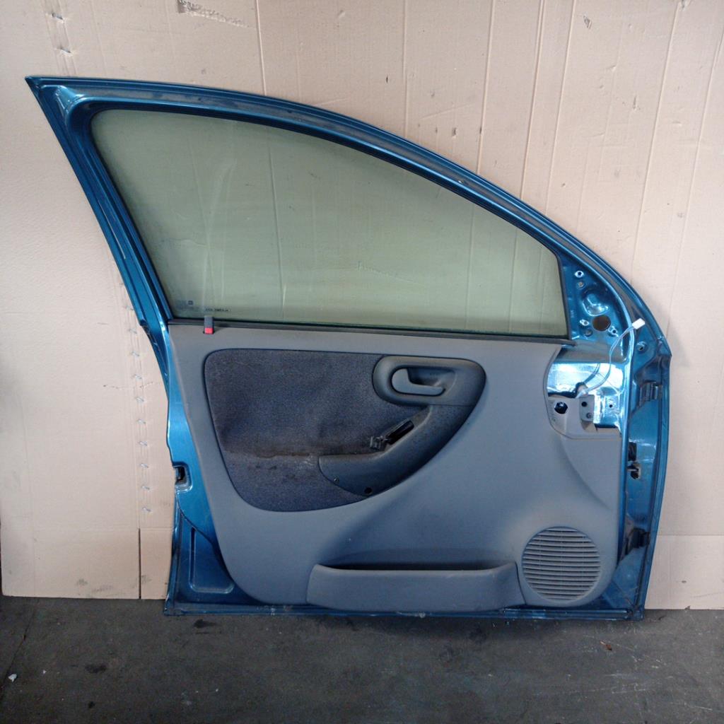 Porte avant gauche OPEL CORSA C PHASE 1 Essence - 1