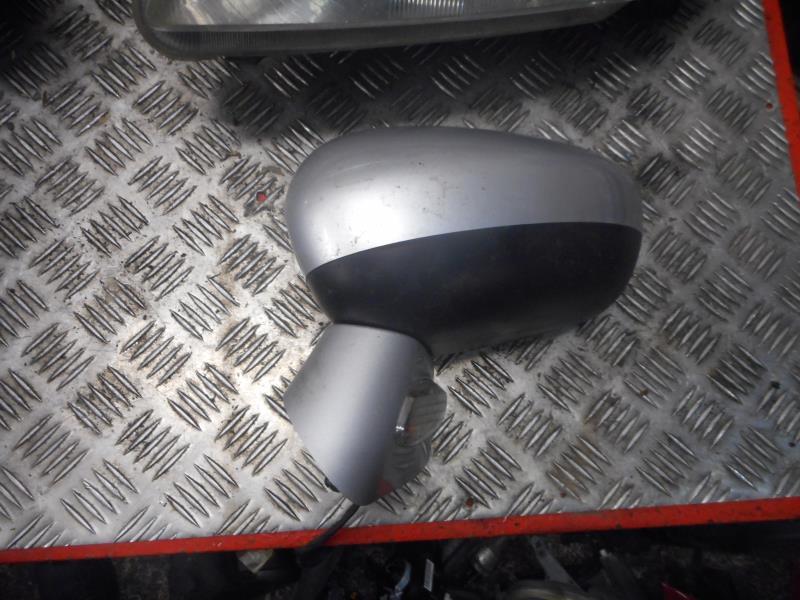 Retrovisor izquierdo CITROEN C4 1 PHASE 2 Diésel - 1