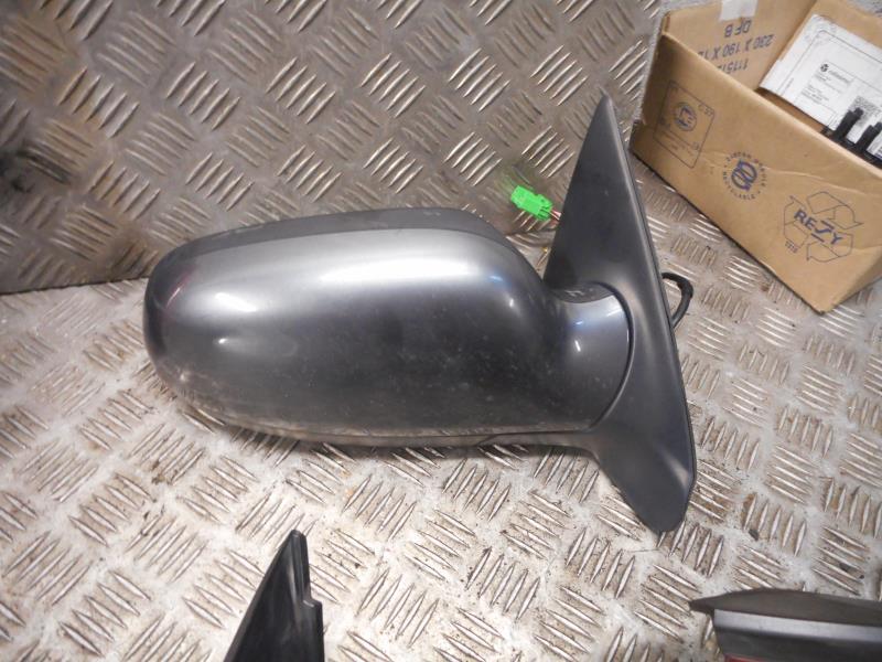 Retroviseur droit VOLVO S60 Diesel - 1