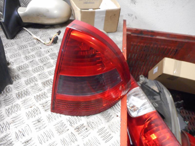 Fanale posteriore principale destro (luci) CITROEN C5 1 PHASE 2 Diésel - 1