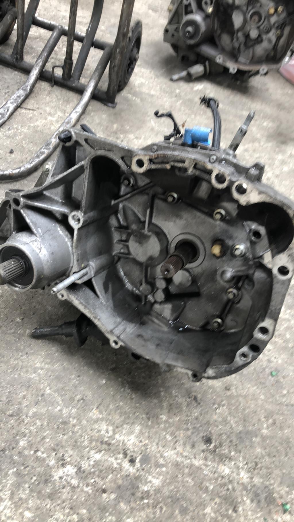 Boite de vitesses RENAULT CLIO 2 PHASE 2 Essence - 1
