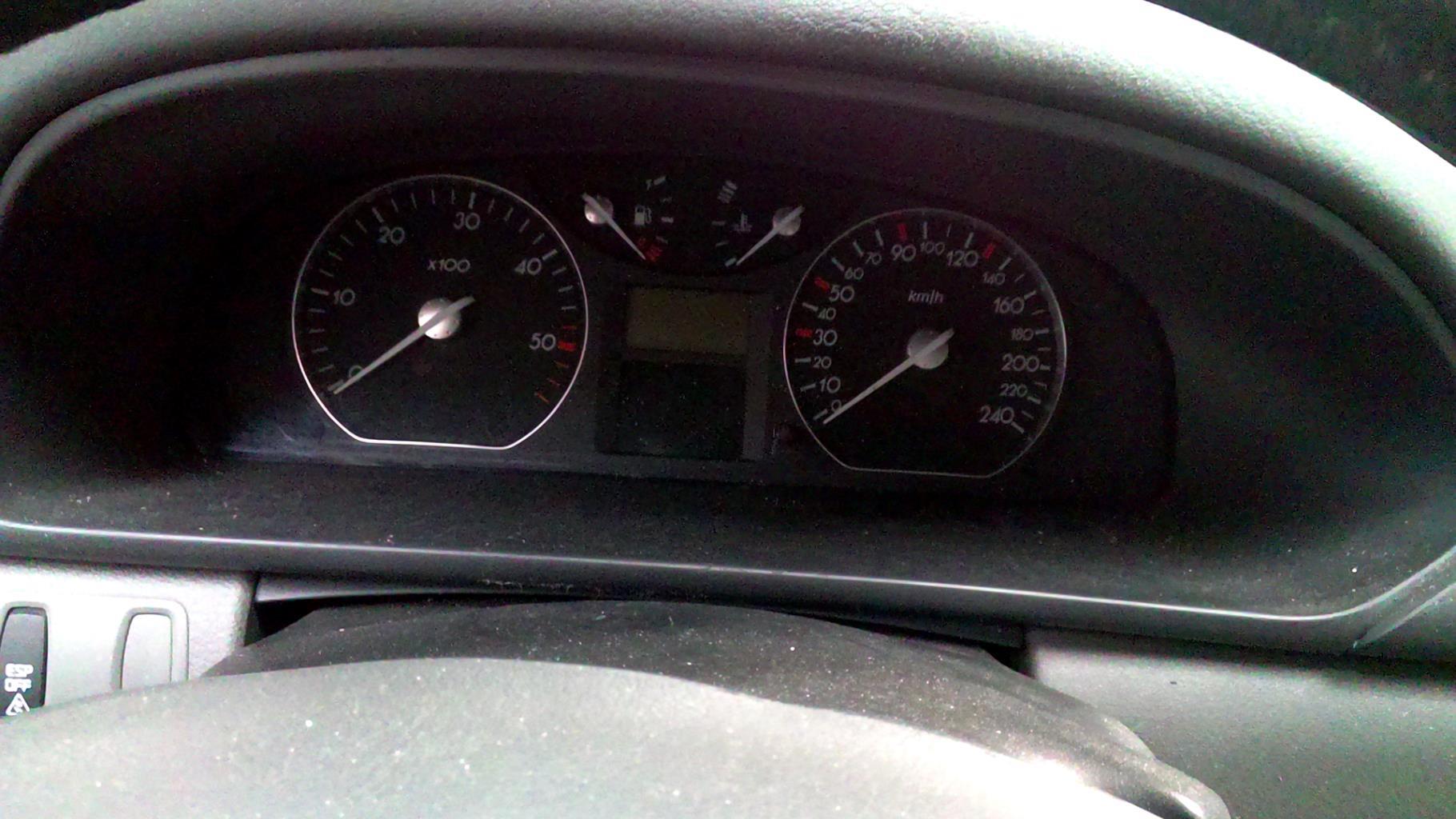 Compteur RENAULT LAGUNA 2  - 1