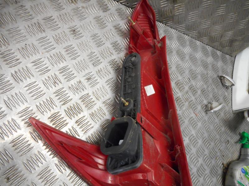Fanale posteriore principale destro (luci) PEUGEOT 206 PHASE 1 BREAK Gasolina - 1