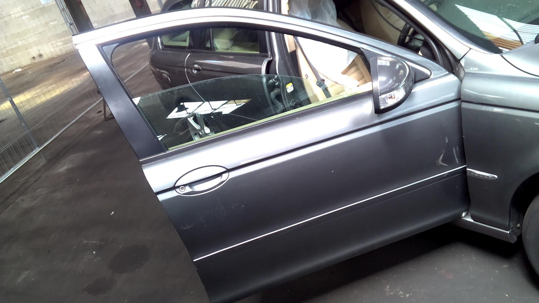 Porte avant droit JAGUAR X-TYPE PHASE 1 BREAK  - 1