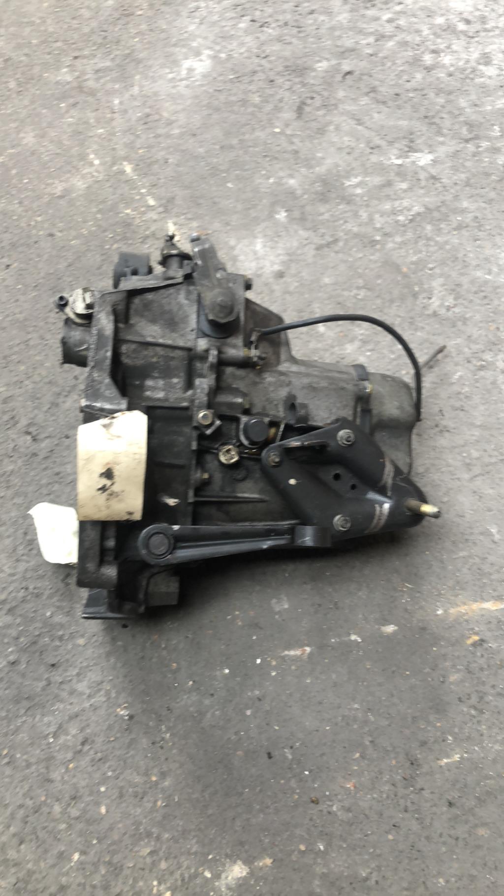 Boite de vitesses PEUGEOT 106  - 1
