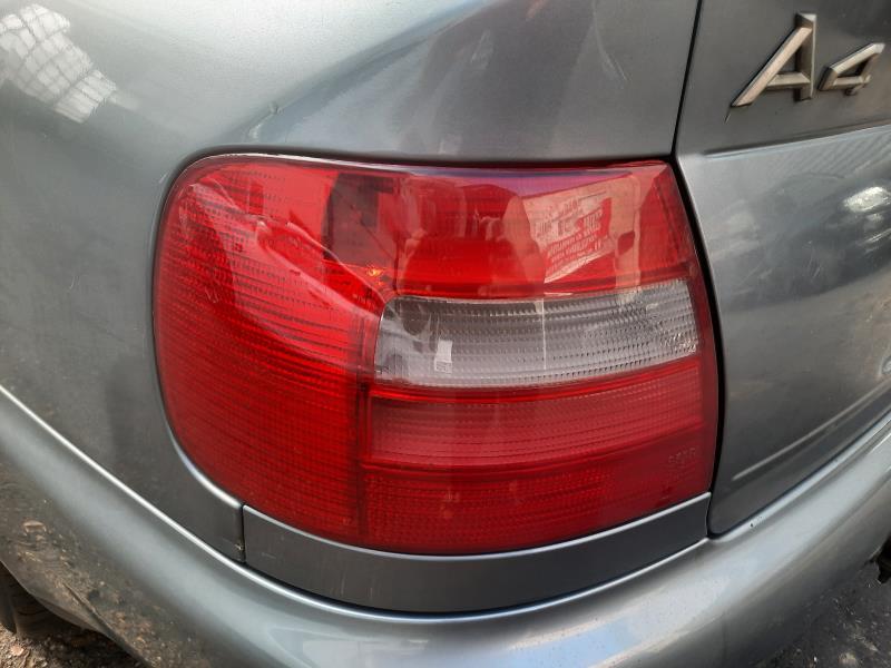 Fanale posteriore principale sinistro (luci) AUDI A4 1 PHASE 1 Diésel - 1